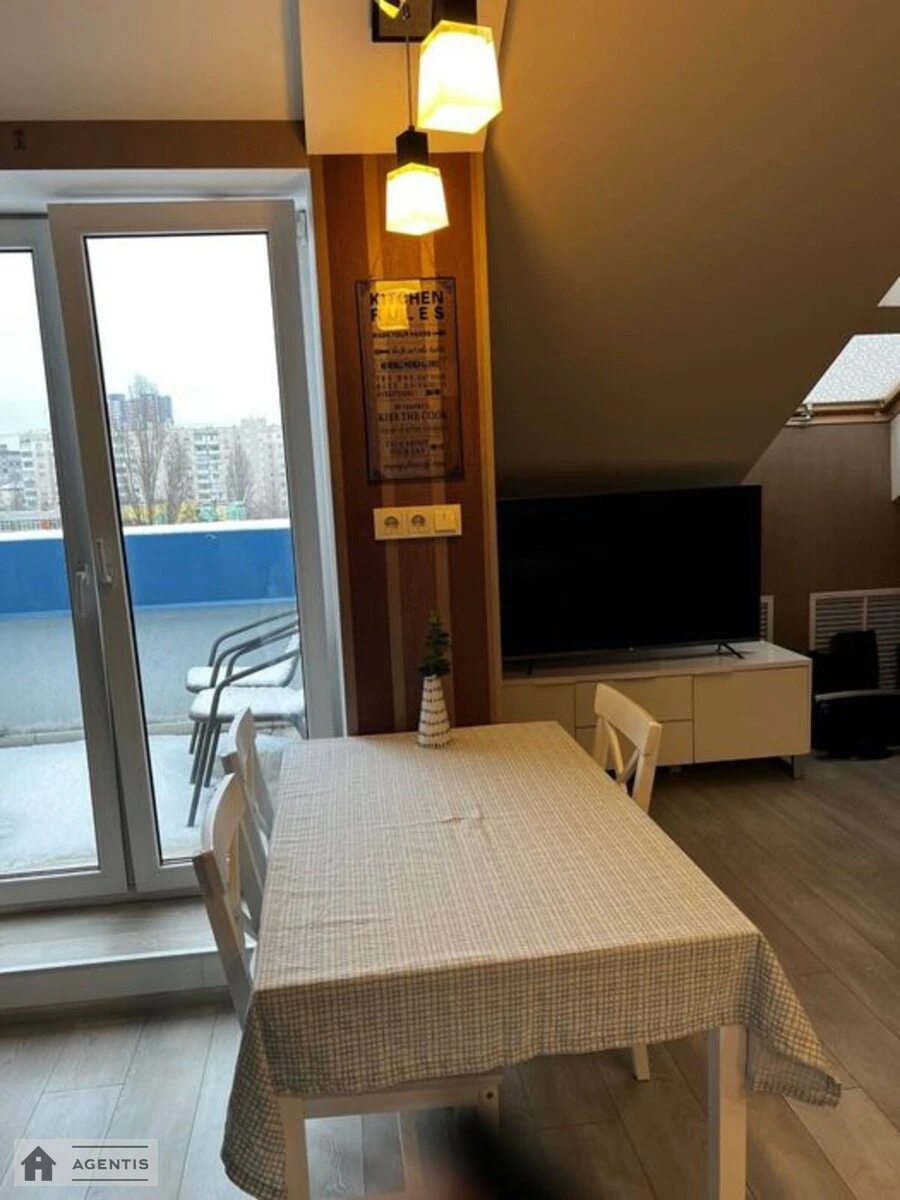 Здам квартиру. 1 room, 37 m², 6th floor/6 floors. Регенераторна 4, Київ. 