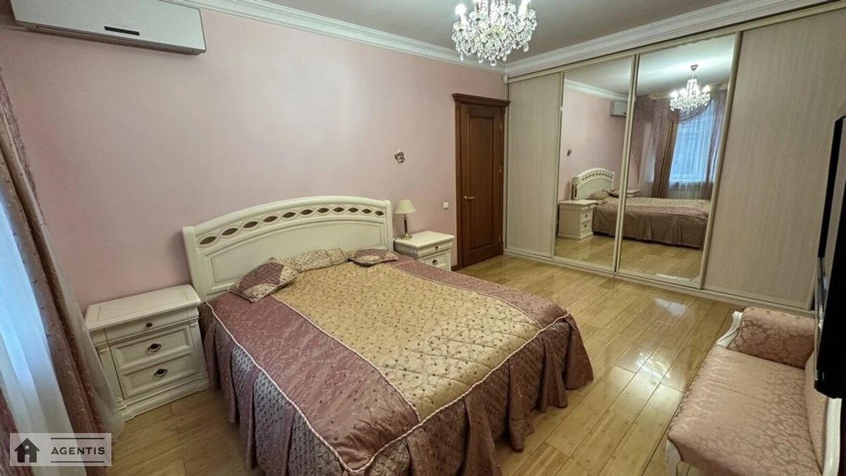 Сдам квартиру. 4 rooms, 360 m², 4th floor/7 floors. 71, Большая Васильковская 71, Киев. 
