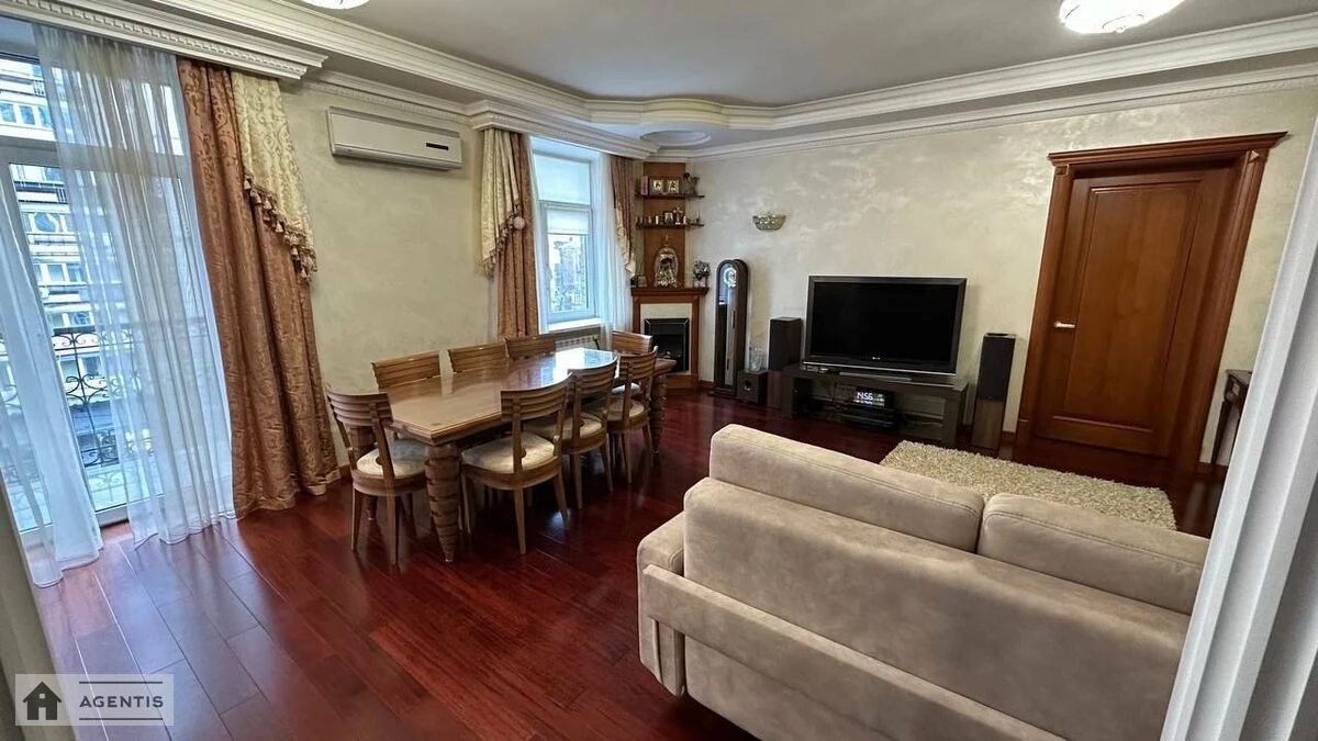 Apartment for rent. 4 rooms, 140 m², 4th floor/7 floors. 71, Velyka Vaselkivska 71, Kyiv. 