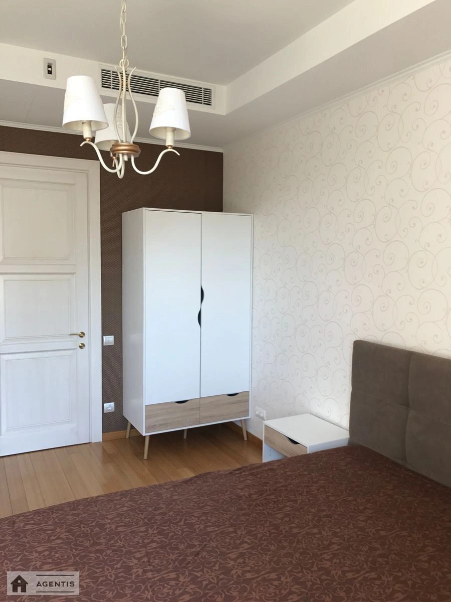 Apartment for rent. 5 rooms, 235 m², 7th floor/9 floors. 39, Pavla Skoropadskoho vul., Kyiv. 