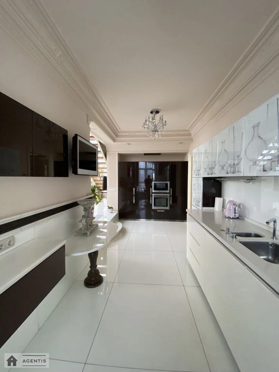Apartment for rent. 4 rooms, 220 m², 9th floor/9 floors. 49, Volodymyrivska vul., Kyiv. 