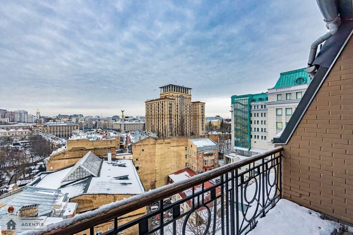 Apartment for rent. 3 rooms, 130 m², 5th floor/6 floors. 17, Arkhitektora Horodetskoho vul., Kyiv. 