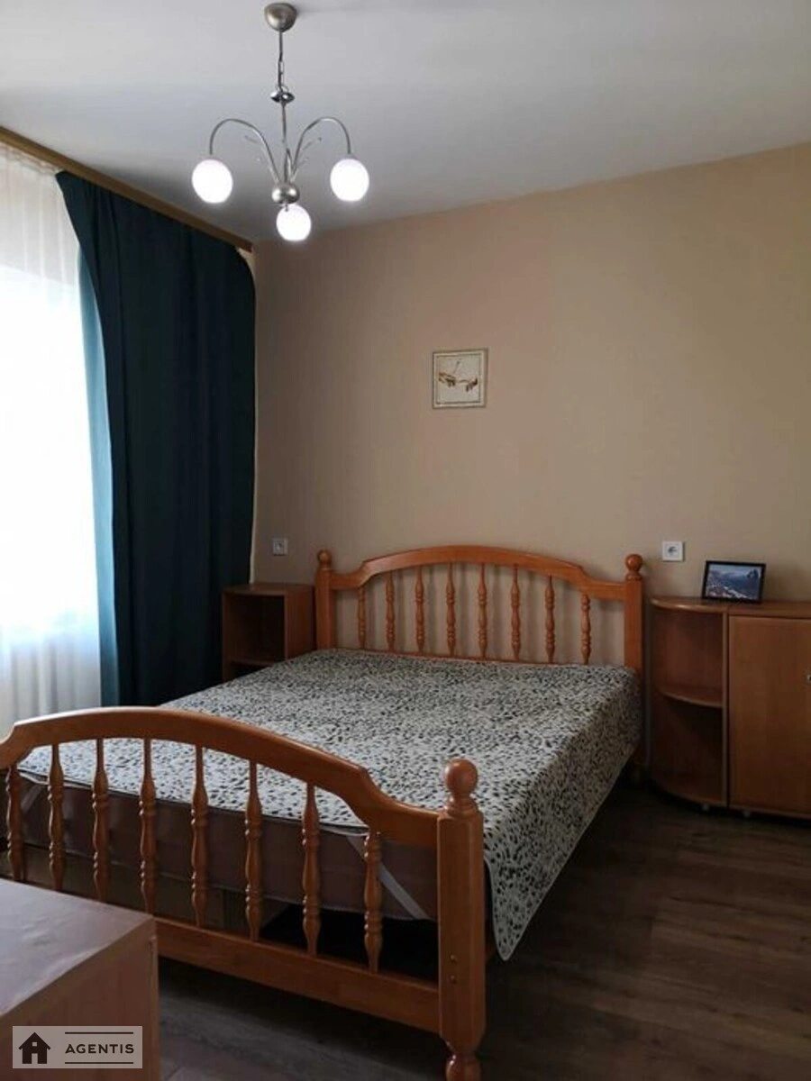 Apartment for rent. 2 rooms, 62 m², 13 floor/15 floors. Darnytskyy rayon, Kyiv. 