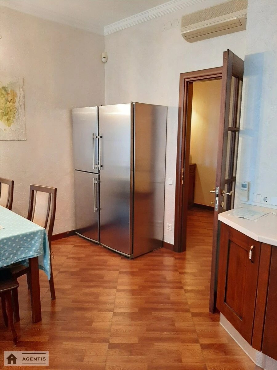 Apartment for rent. 4 rooms, 180 m², 5th floor/6 floors. 6, Pylypa Orlyka vul., Kyiv. 