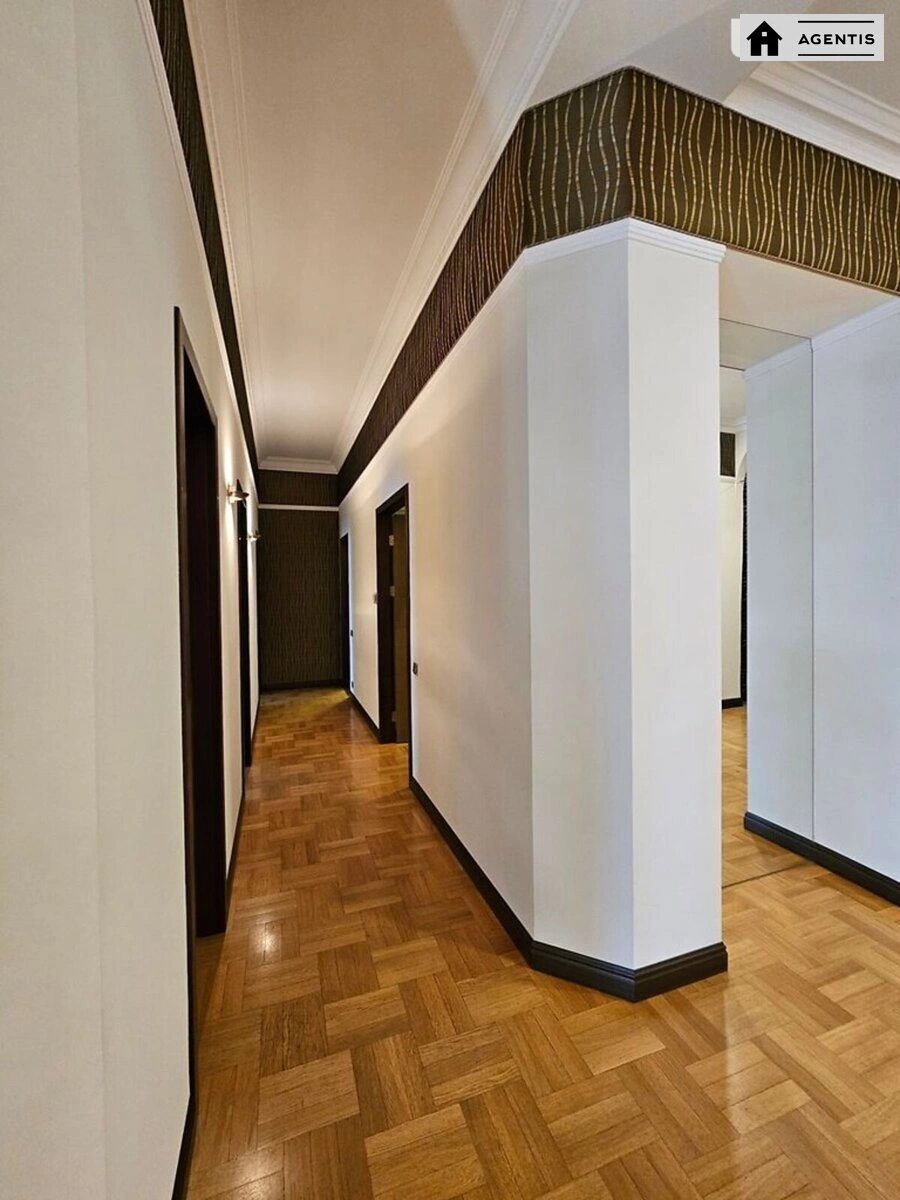 Apartment for rent. 4 rooms, 180 m², 6th floor/6 floors. 26, Velyka Vaselkivska 26, Kyiv. 