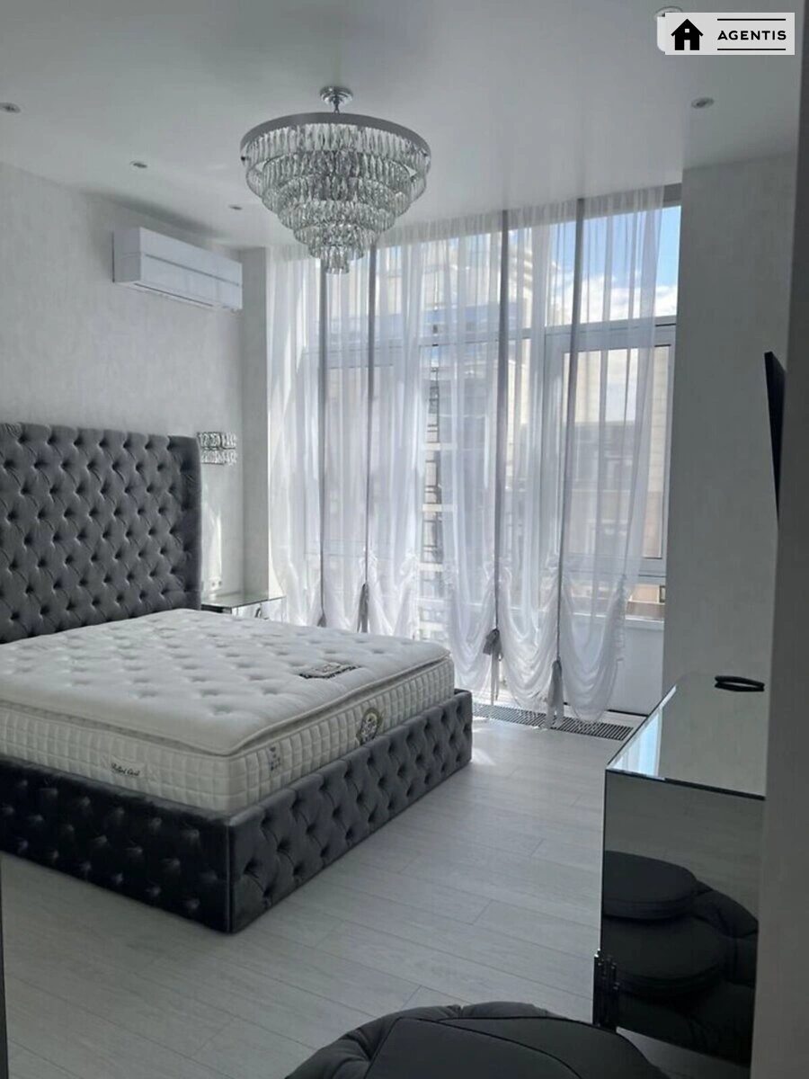 Apartment for rent. 4 rooms, 210 m², 10th floor/10 floors. Ioanna Pavla II vul. Patrisa Lumumby, Kyiv. 