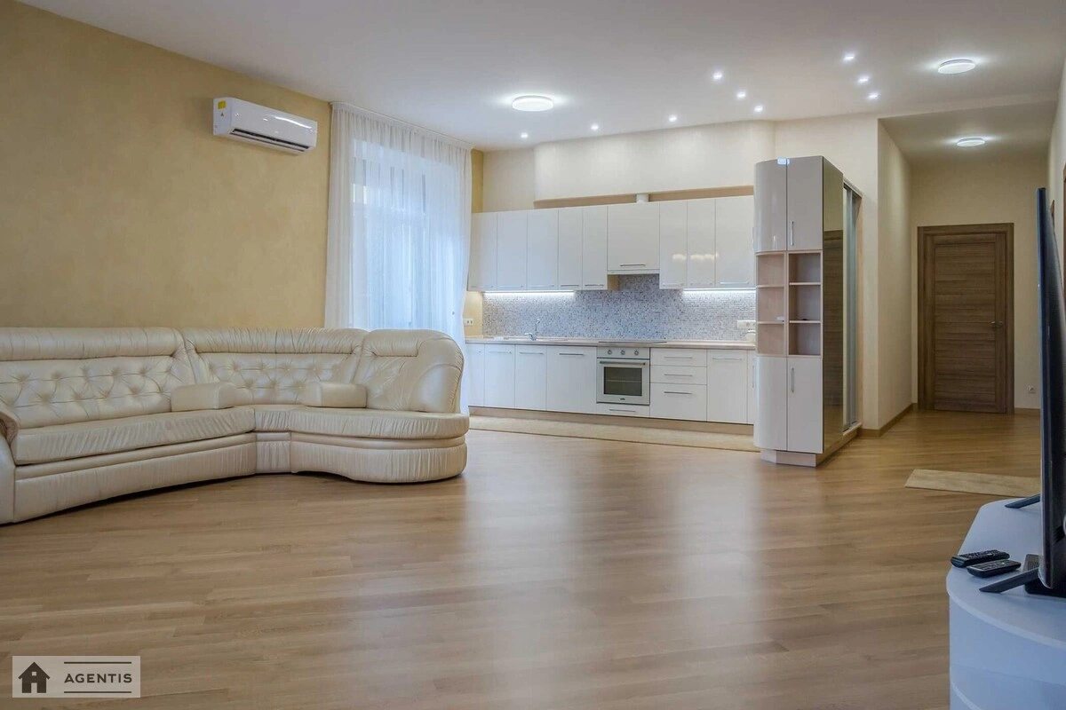 Здам квартиру 3 кімнати, 155 m², 2 пов./7 поверхів. 8, Протасів Яр 8, Київ. 