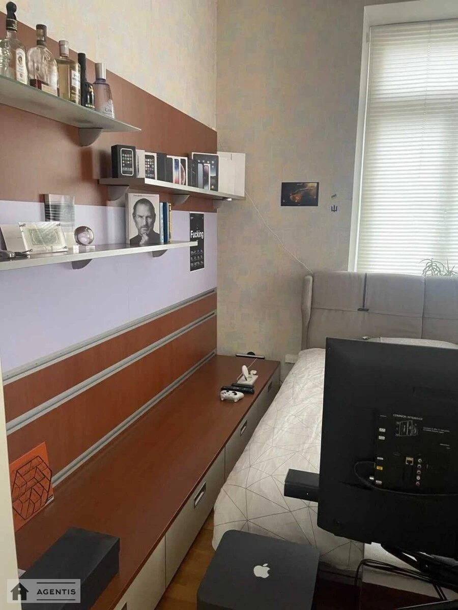 Apartment for rent. 4 rooms, 176 m², 1st floor/1 floor. Podilskyy rayon, Kyiv. 
