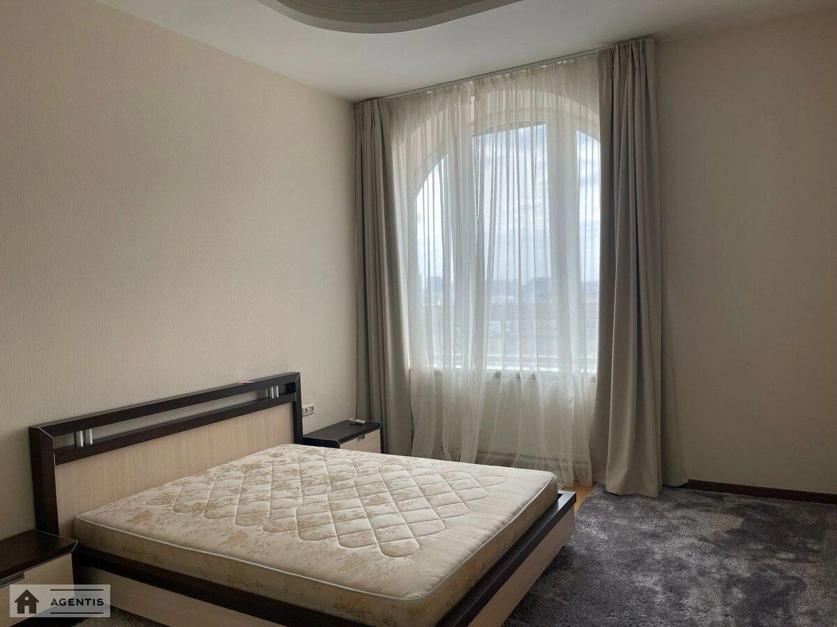 Apartment for rent. 4 rooms, 180 m², 11 floor/14 floors. 5, Irynynska 5, Kyiv. 