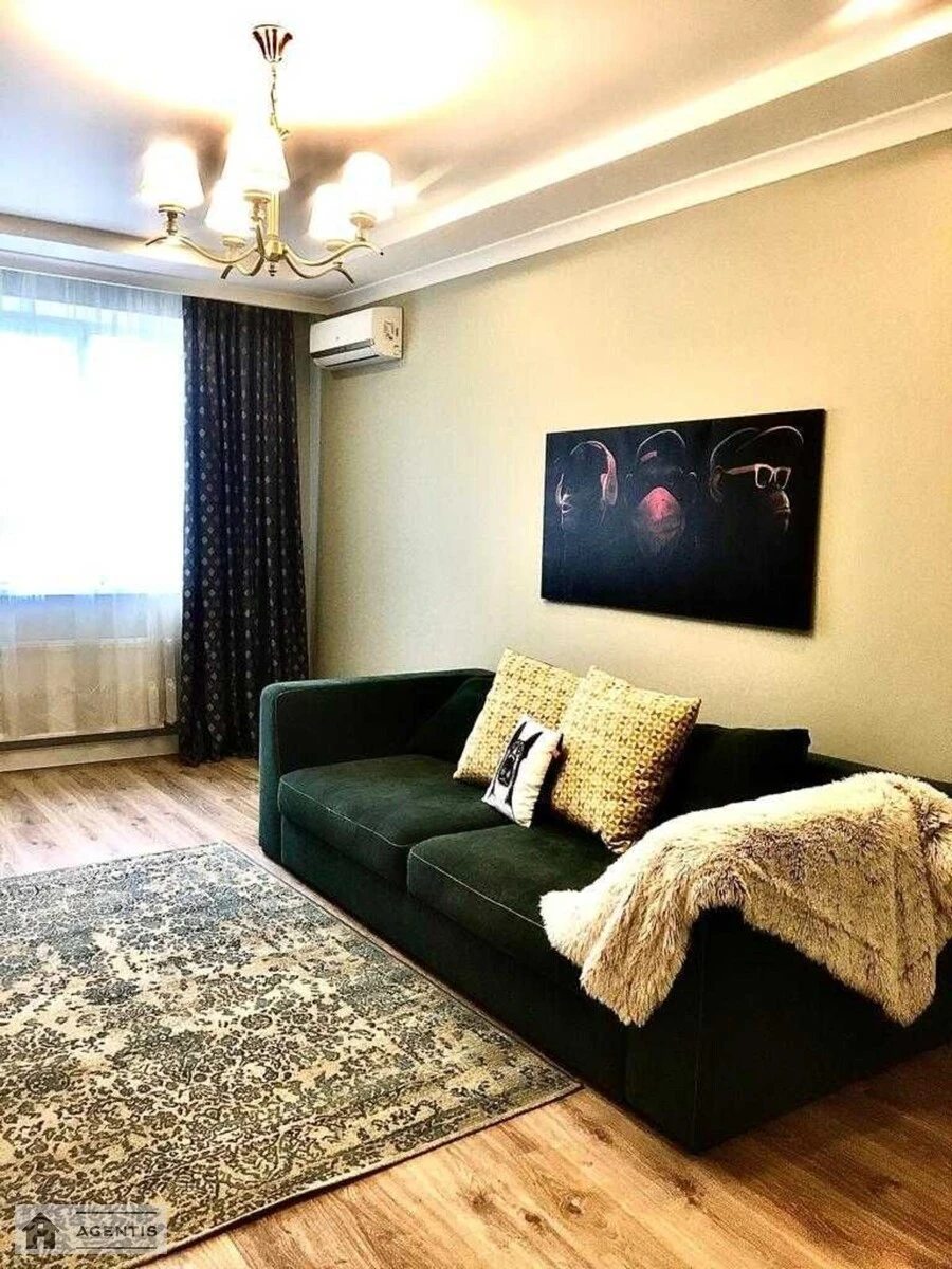 Apartment for rent. 2 rooms, 70 m², 5th floor/5 floors. 38, Boholyubova , Sofiyivska Borshchahivka. 