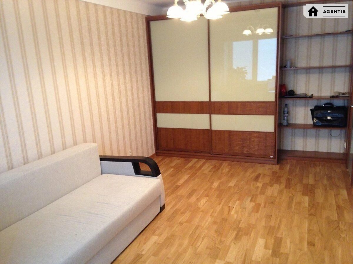 Apartment for rent. 2 rooms, 55 m², 7th floor/9 floors. 35, Yevhena Konovaltsya vul. Shchorsa, Kyiv. 