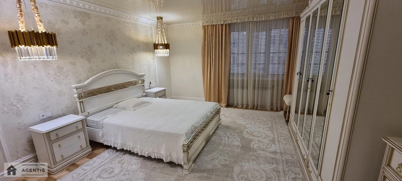 Apartment for rent. 4 rooms, 160 m², 4th floor/5 floors. Nyzhniy Val, Kyiv. 