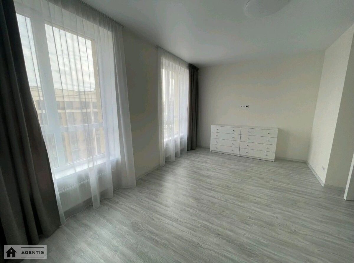 Apartment for rent. 4 rooms, 101 m², 10th floor/10 floors. Molodizhna vul., Kyiv. 