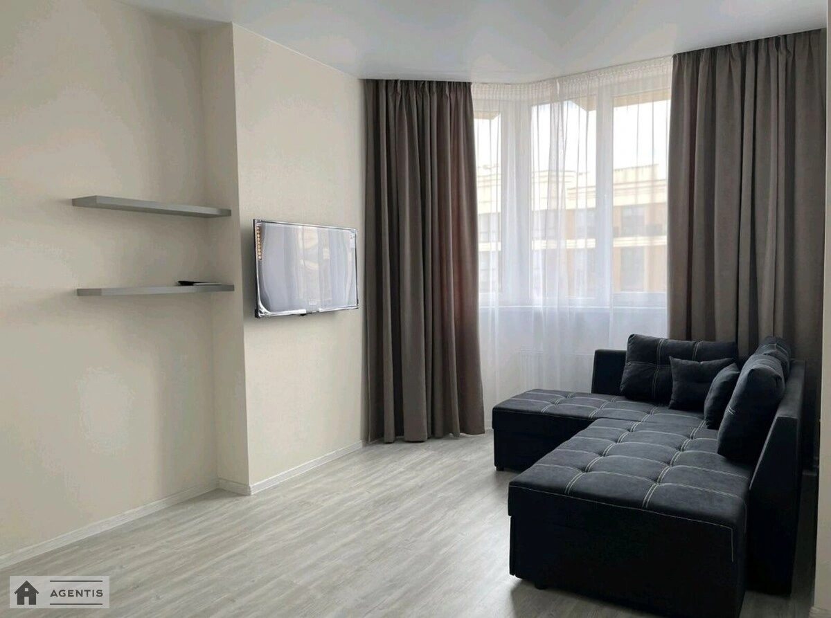 Apartment for rent. 4 rooms, 101 m², 10th floor/10 floors. Molodizhna vul., Kyiv. 
