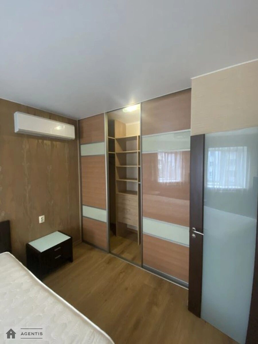 Здам квартиру. 1 room, 50 m², 2nd floor/10 floors. Чабани. 