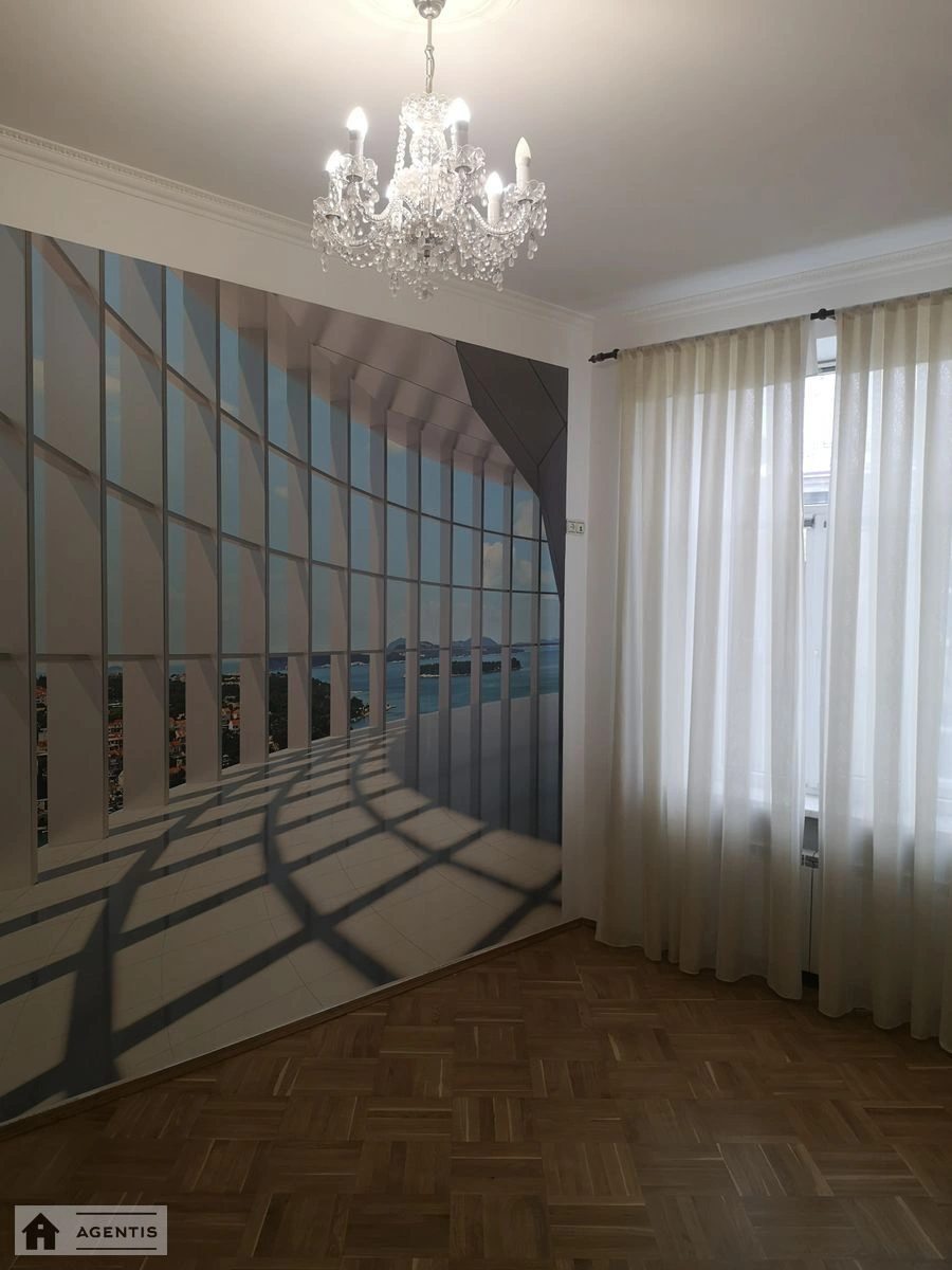 Сдам квартиру 2 комнаты, 70 m², 6 эт./6 этажей. 3, Банковая 3, Киев. 