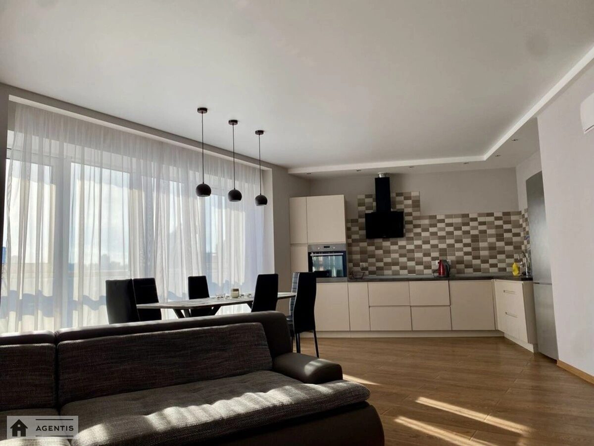 Apartment for rent. 4 rooms, 98 m², 13 floor/20 floors. 16, Mytropolyta Vasylya Lypkivskoho vul. Urytskoho, Kyiv. 