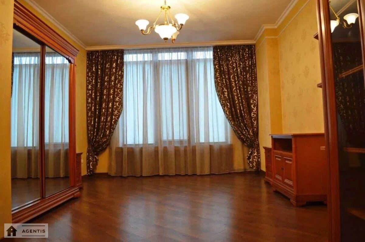 Сдам квартиру. 4 rooms, 160 m², 12 floor/17 floors. 59, Жилянская 59, Киев. 