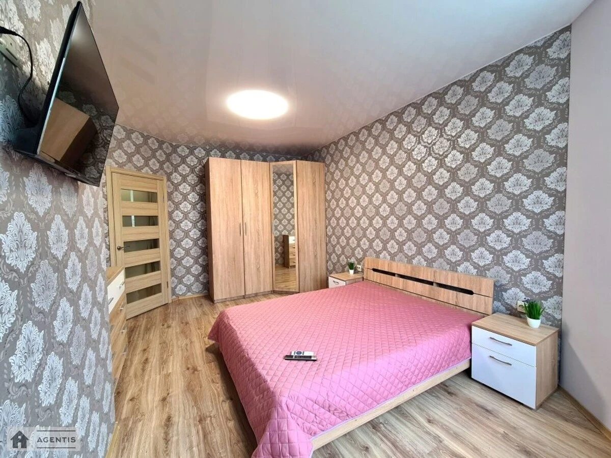 Apartment for rent. 1 room, 38 m², 9th floor/9 floors. 12, Bratska vul., Sofiyivska Borshchahivka. 