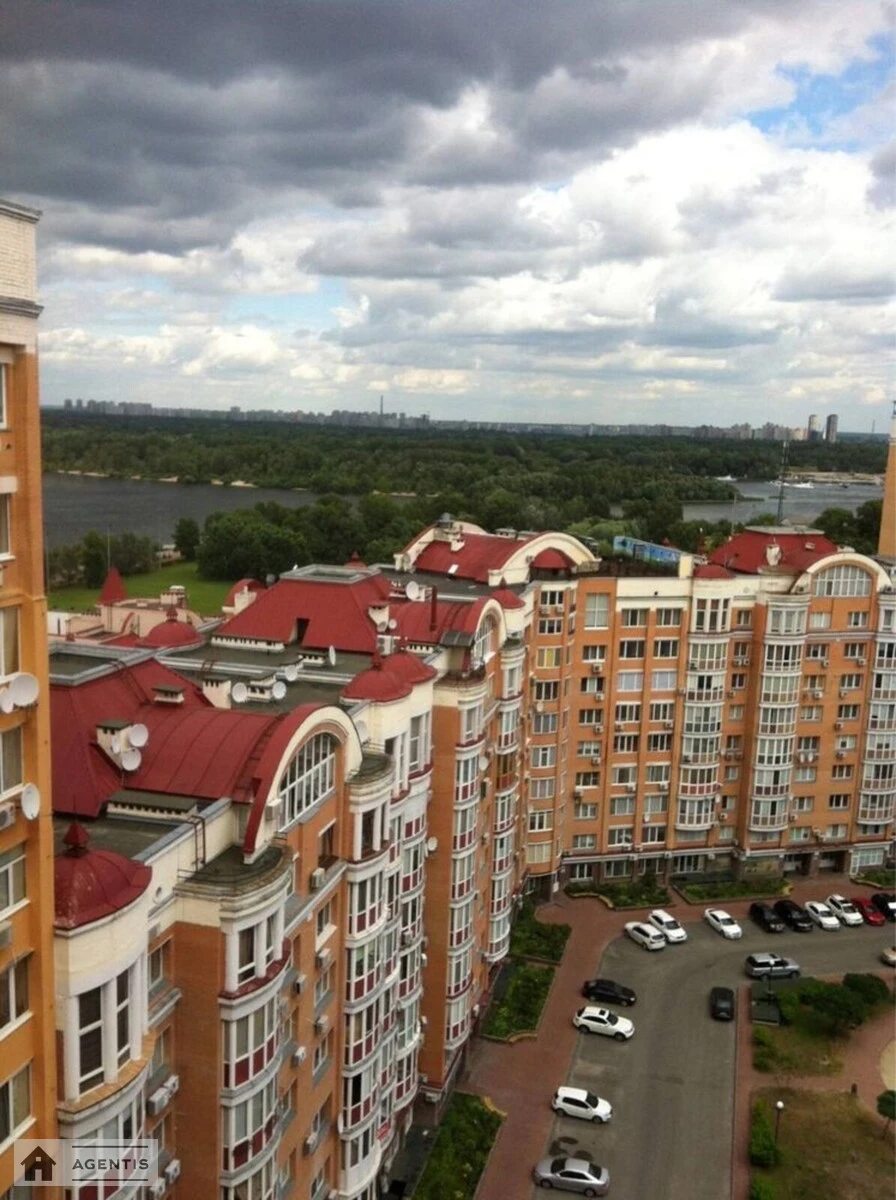Apartment for rent. 4 rooms, 150 m², 15 floor/15 floors. 10, Volodymyra Ivasyuka prosp. Heroyiv Stalinhrada, Kyiv. 