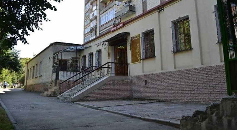 Real estate for sale for commercial purposes. 104 m², 1st floor/9 floors. 15 Aprelya, Ternopil. 