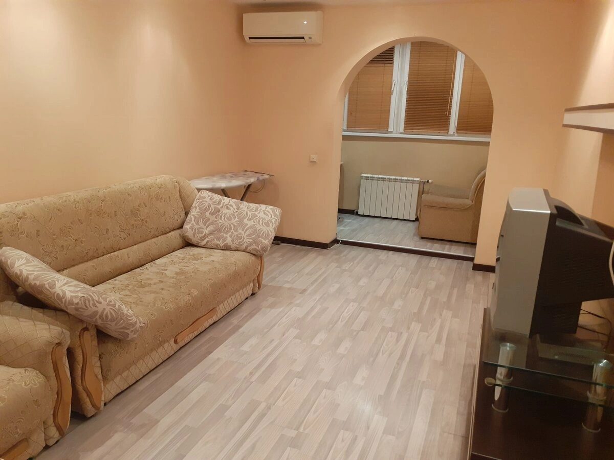Apartment for rent. 2 rooms, 74 m², 9th floor/22 floors. 19, Pravdy 19, Kyiv. 