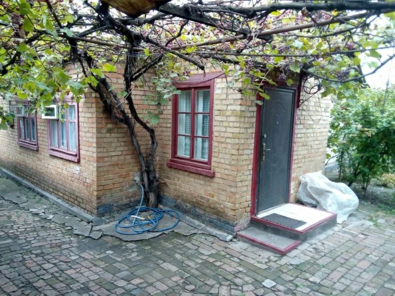 House for sale. 3 rooms, 83 m², 1 floor. Ermolovoy, Kryvyy Rih. 