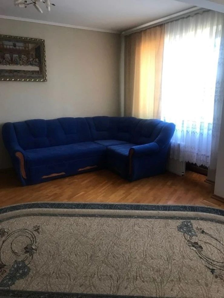 House for sale. 8 rooms, 320 m². Dolyna. 