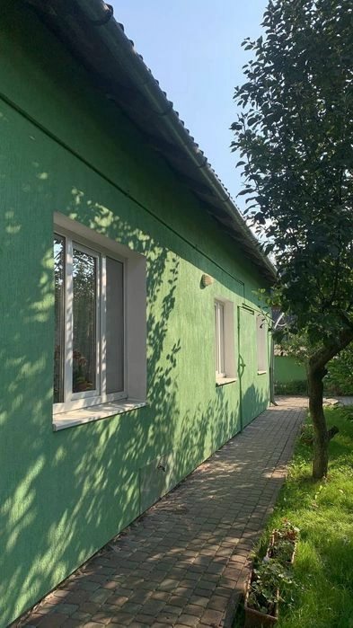 House for sale. 4 rooms, 140 m², 2 floors. Tsentralnaya, Ivano-Frankivsk. 