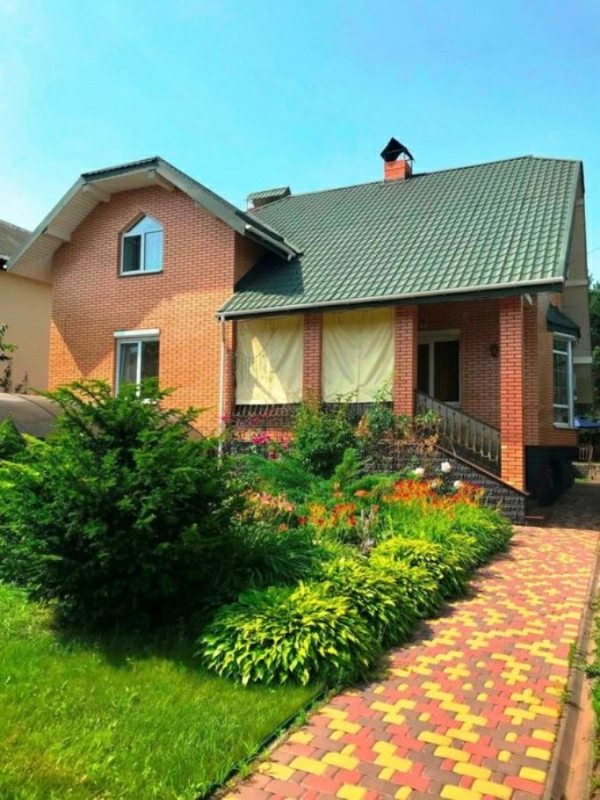 Продается шикарное домовладение в селе Софиевская Борщаговка