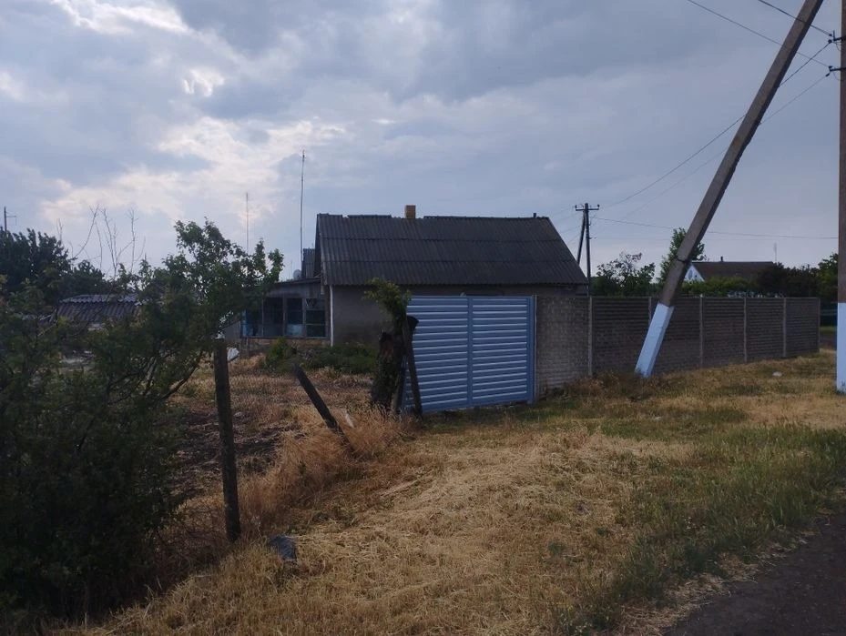 House for sale. 3 rooms, 53 m². Oleksiyivka. 