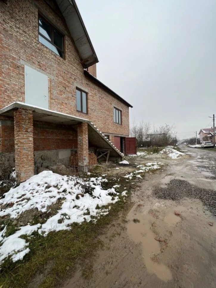 House for sale. 5 rooms, 330 m². Sukhovolya. 