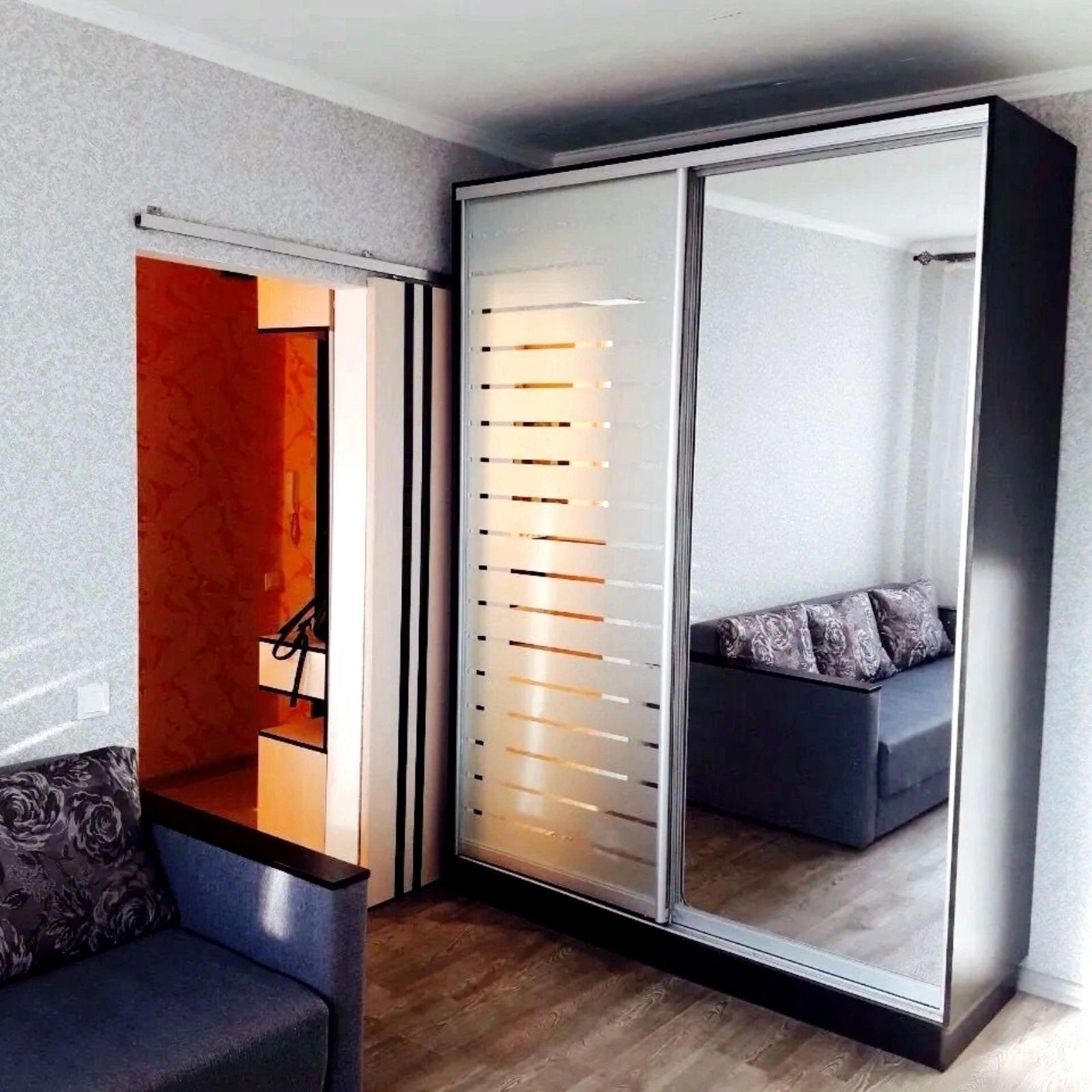 Apartments for sale. 1 room, 25 m², 7th floor/9 floors. 242, Saltovskoe shosse, Kharkiv. 