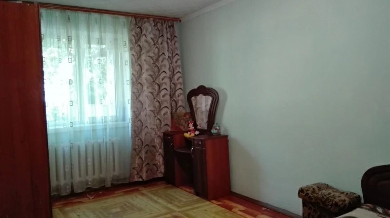 Продаж квартири. 2 rooms, 68 m², 1st floor/2 floors. 1, Транспортный пер., Арциз. 