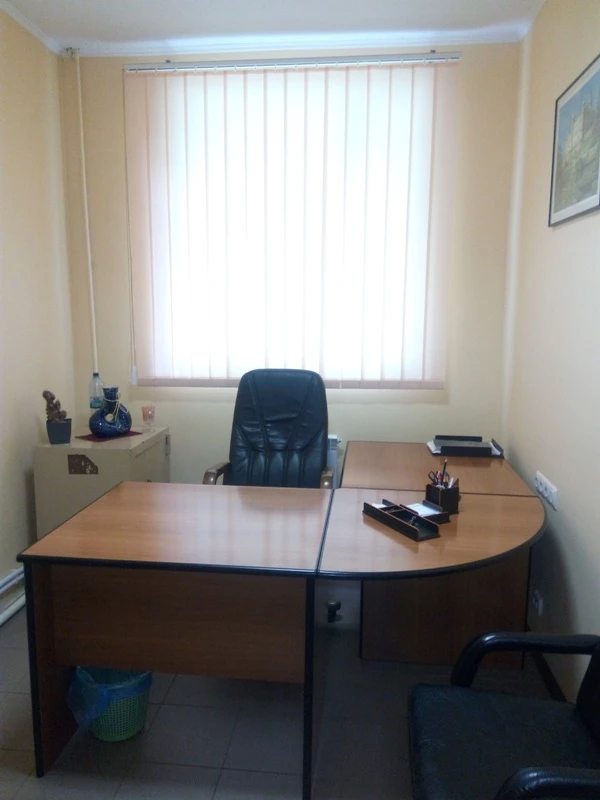 Office for sale. 7 rooms, 130 m², 1st floor/2 floors. 3, Kulibina 3, Kyiv. 