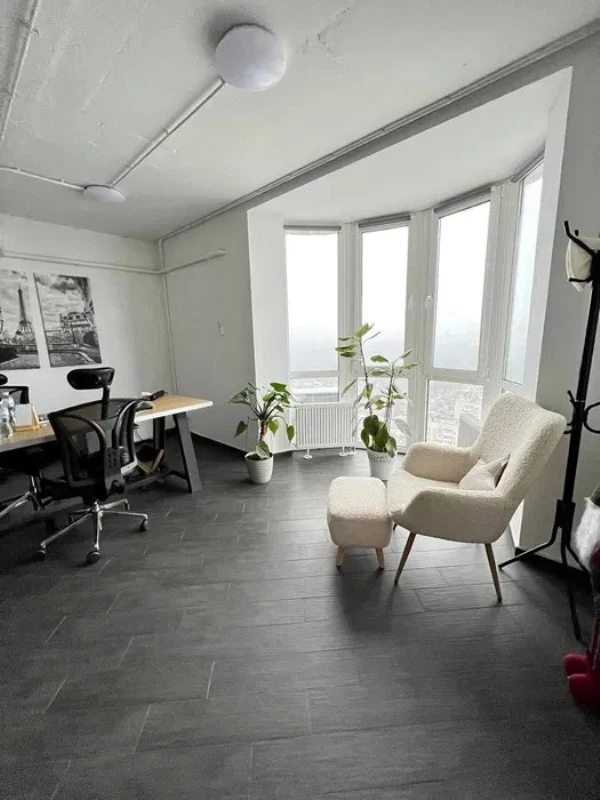 Office for rent, 750 sq.m. St.m. Vyrlitsa