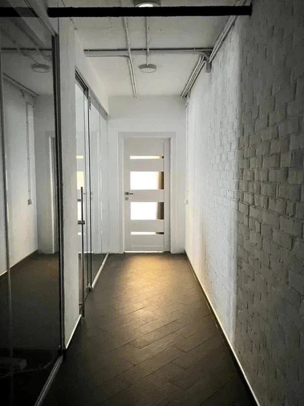 Office for rent, 750 sq.m. St.m. Vyrlitsa