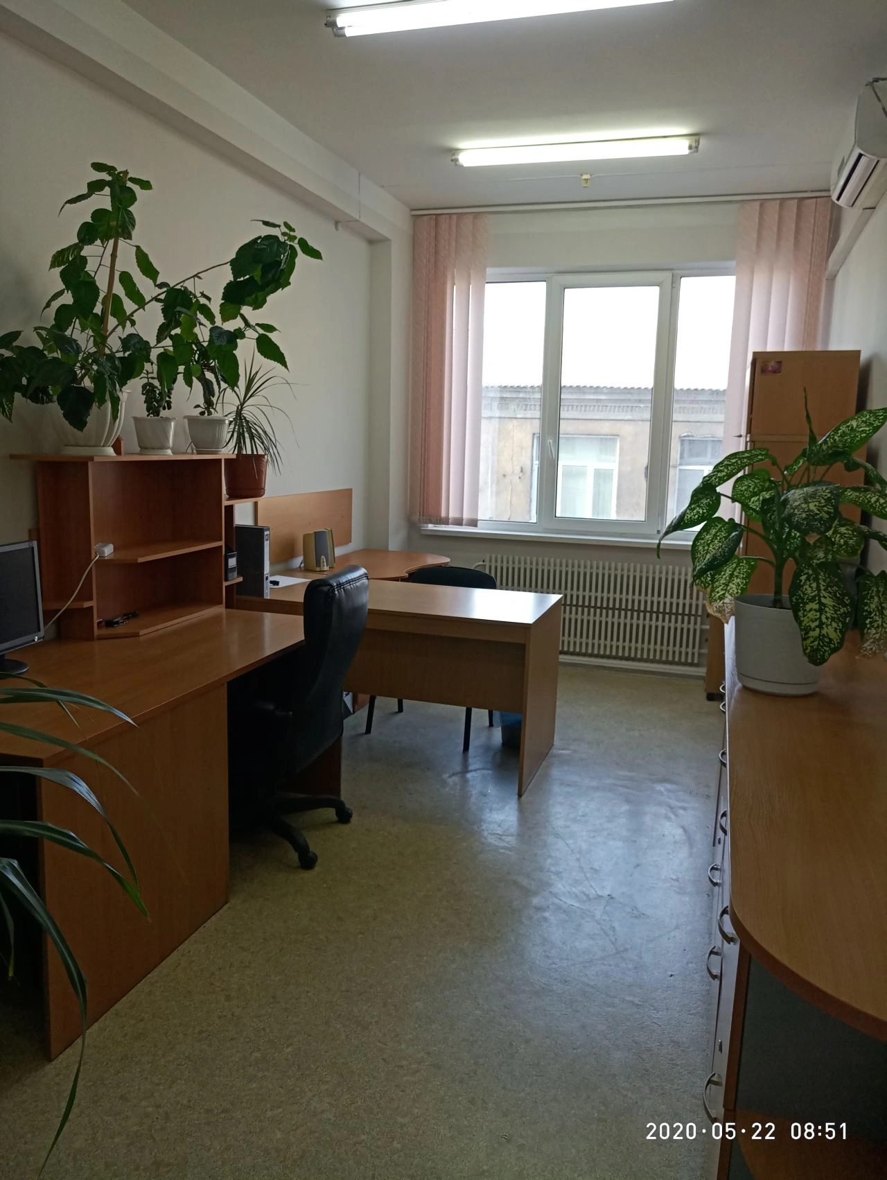 Сдам офис. 12 rooms, 223 m², 4th floor/5 floors. 4, Конєва, Харьков. 