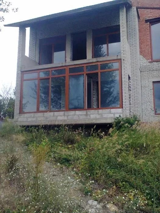 Продам недостроенный дом на берегу Днепра