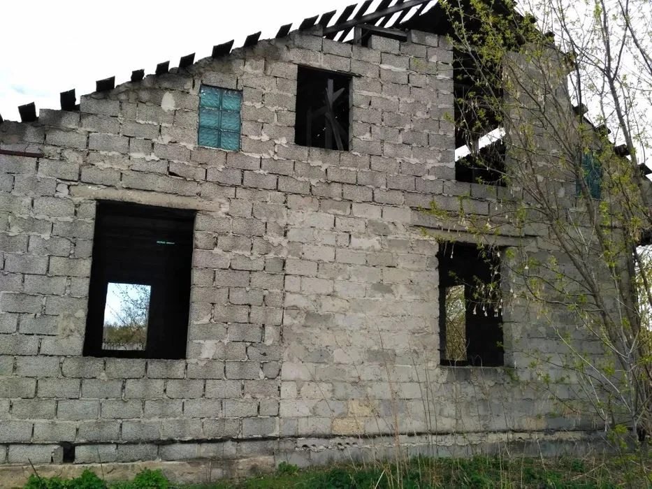 House for sale. 4 rooms, 100 m². Bervytsya. 