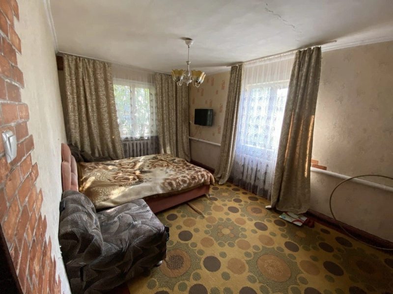 Продажа части жилого дома. 3 rooms, 83 m², 1 floor. Припортовая, Черкассы. 