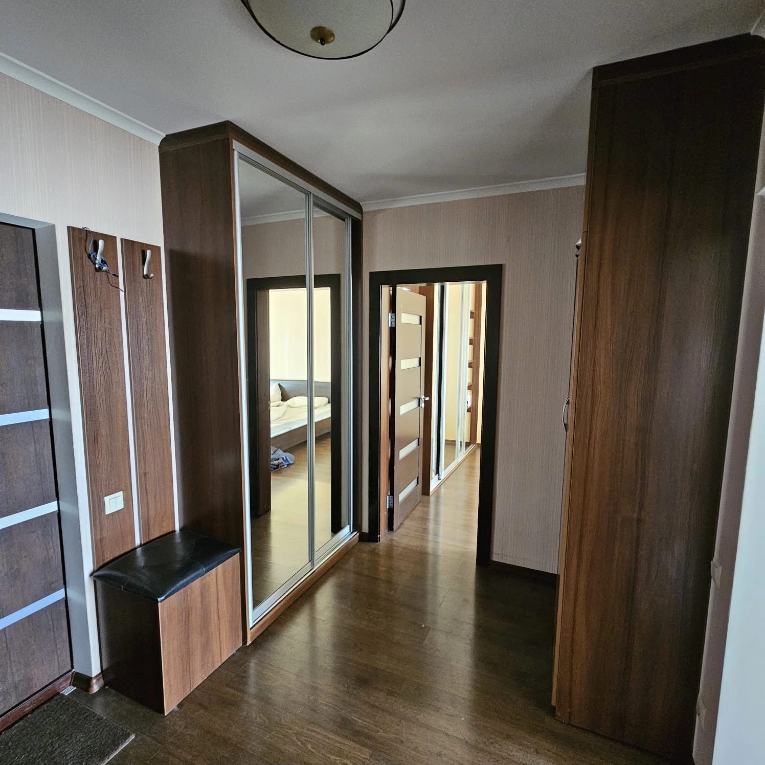 Apartment for rent. 1 room, 49 m², 21 floor/22 floors. 19, Pravdy 19, Kyiv. 