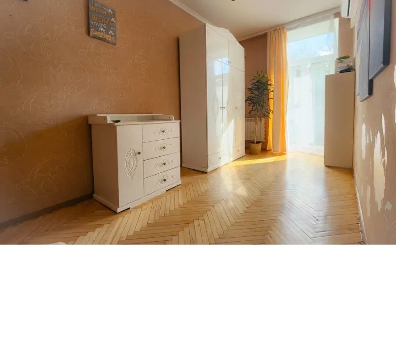 Apartments for sale. 2 rooms, 50 m², 4th floor/4 floors. 35, Gogolivska 35, Kyiv. 