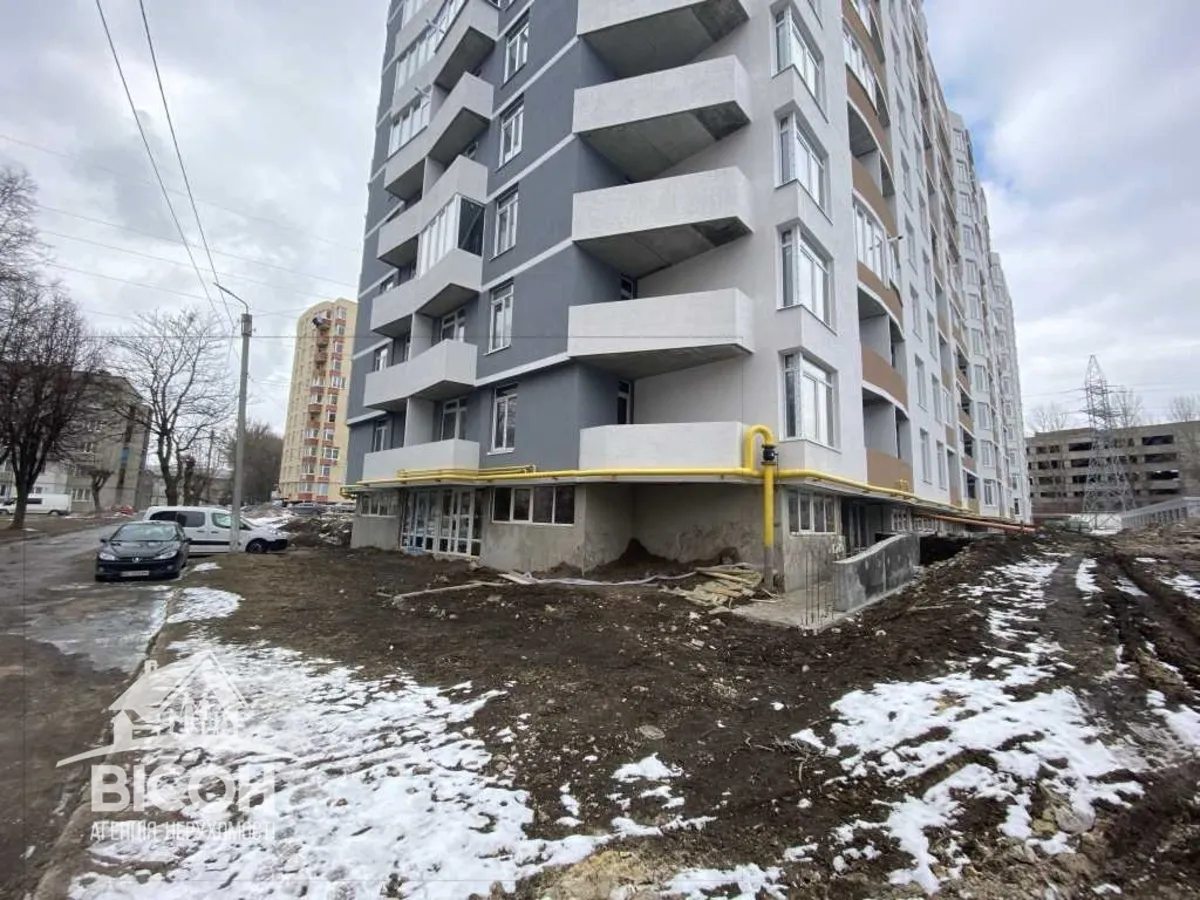 Real estate for sale for commercial purposes. 40 m², 1st floor/11 floors. 7, Zluky pr., Ternopil. 