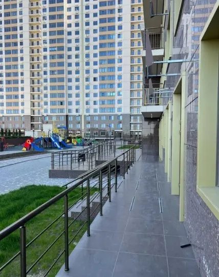 Commercial space for sale. 42 m², 1st floor/25 floors. Zhemchuzhnaya ul., Odesa. 