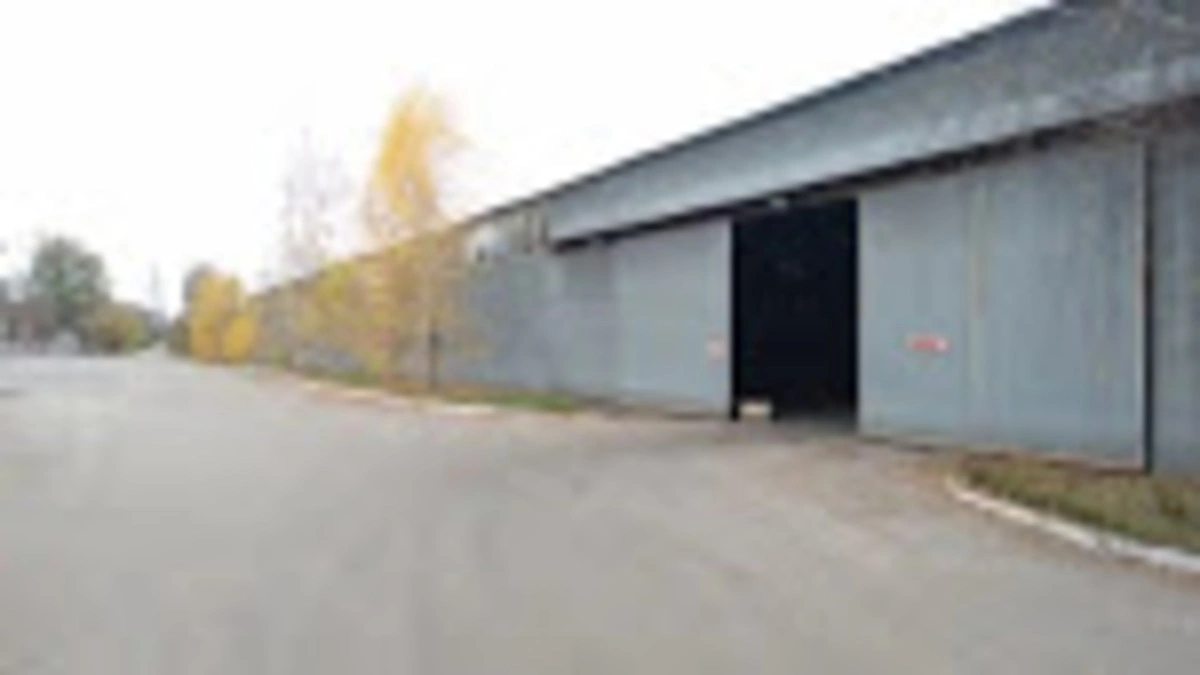 Сдам склад от 450 до 2000 метров район ДК Шинник.