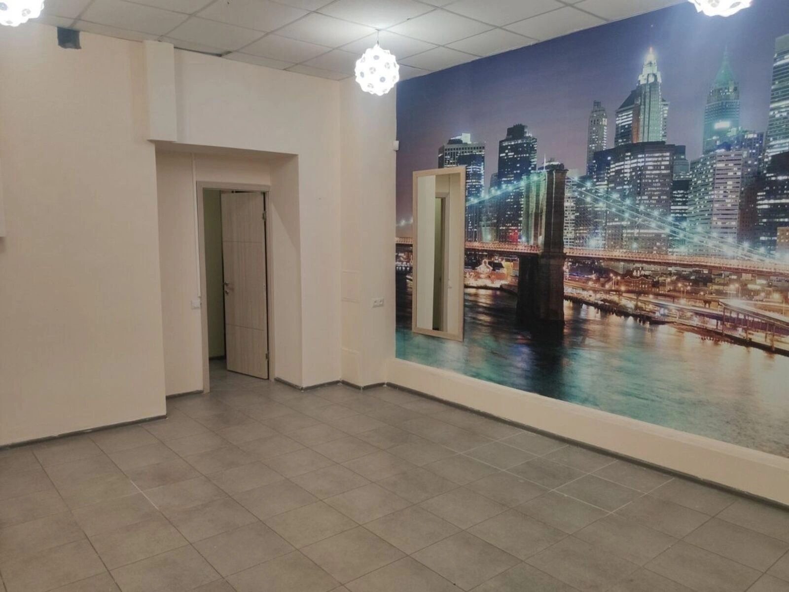 Продам офіс. 350 m², 1st floor/3 floors. Гагарина пр., Дніпро. 