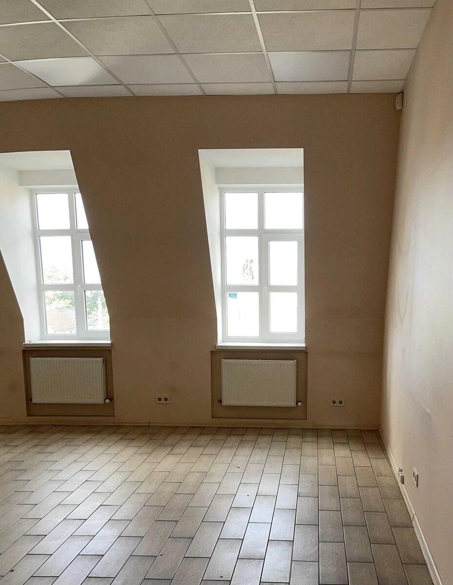 Продам офіс. 52 m², 3rd floor/4 floors. Радищева ул., Дніпро. 