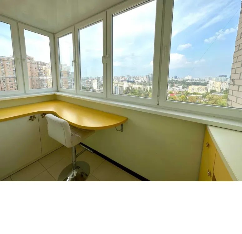 Сдам квартиру. 2 rooms, 86 m², 18 floor/20 floors. 13, Голосеевская 13, Киев. 