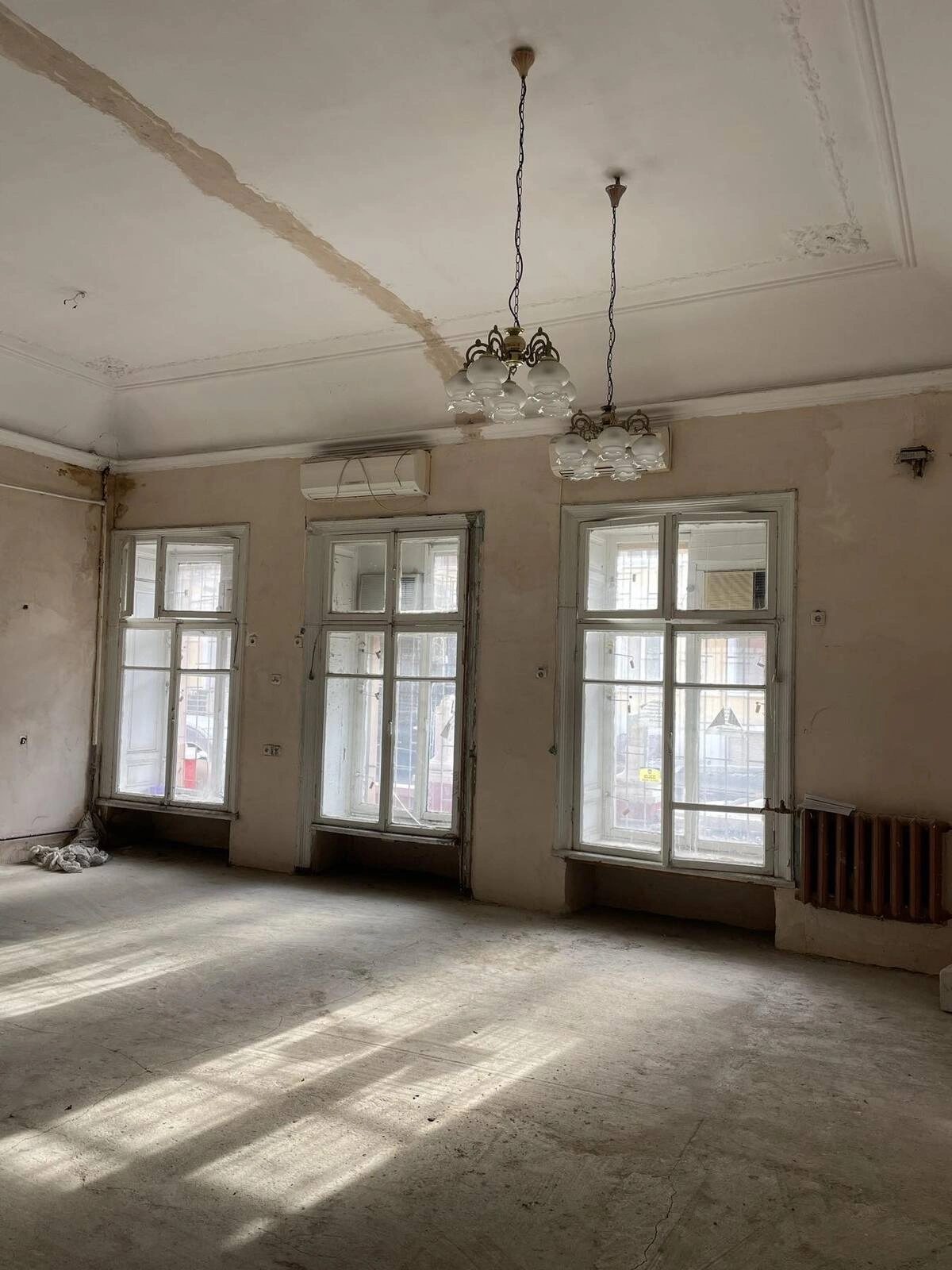 Продам нерухомість під комерцію 142 m², 1 пов./3 поверхи. 26, Ланжероновская ул., Одеса. 